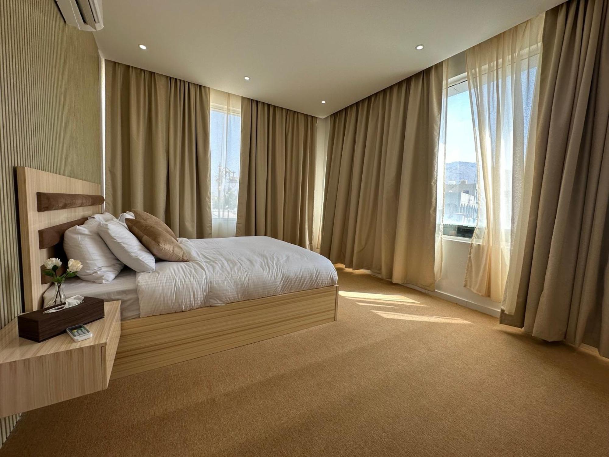 Al Atlal Apartment นิซวา ภายนอก รูปภาพ